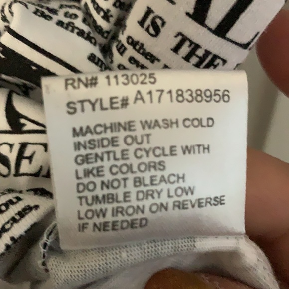 Vibe N - Black and White Top - NWOT - Picture 10 of 10